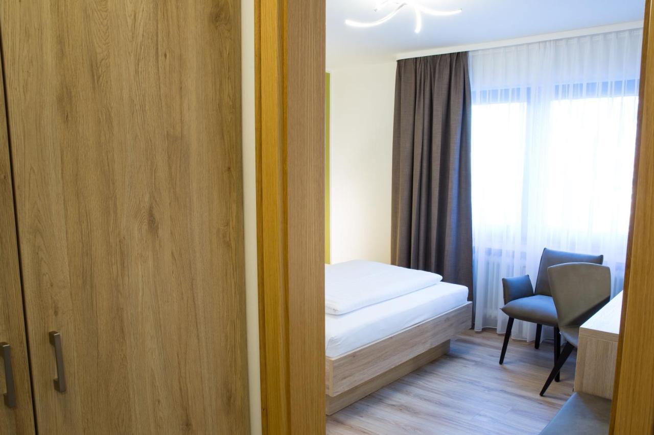 קלן Gaestehaus Hotel Wilms מראה חיצוני תמונה