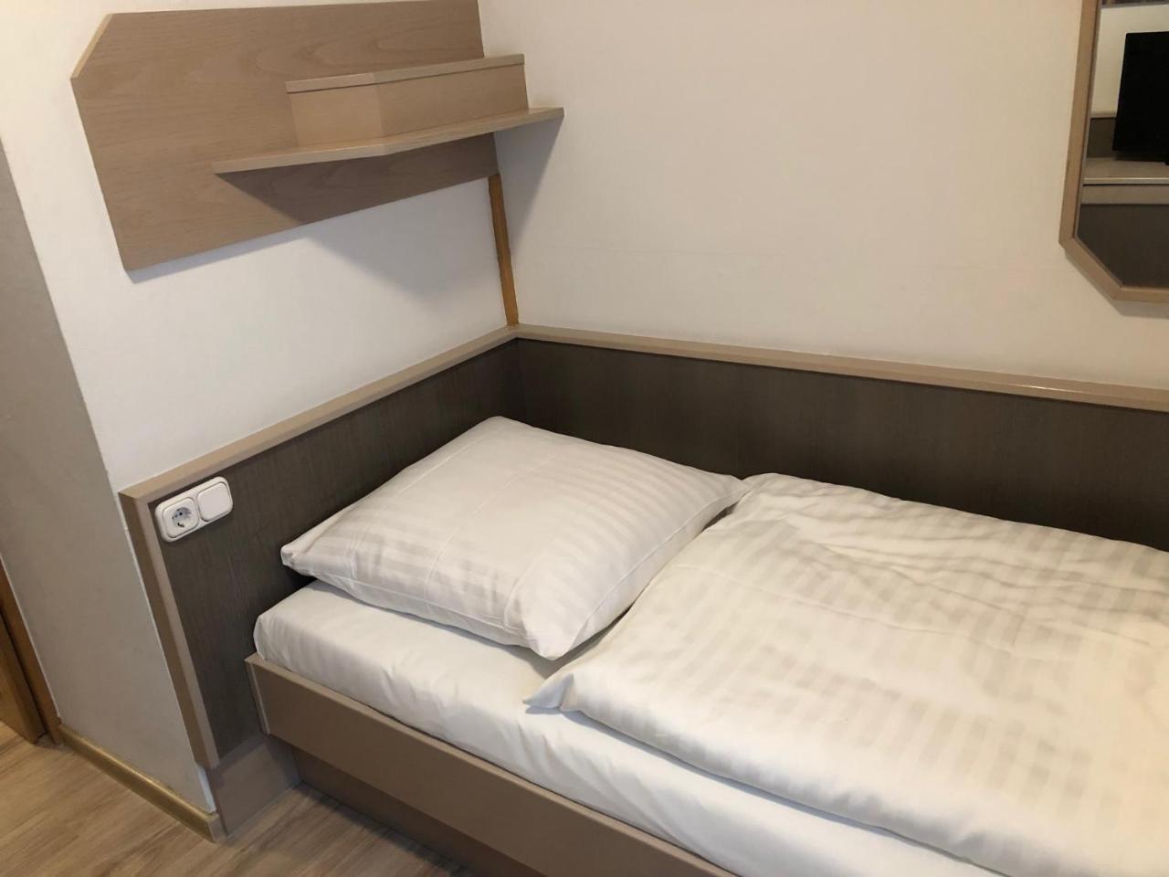 קלן Gaestehaus Hotel Wilms מראה חיצוני תמונה