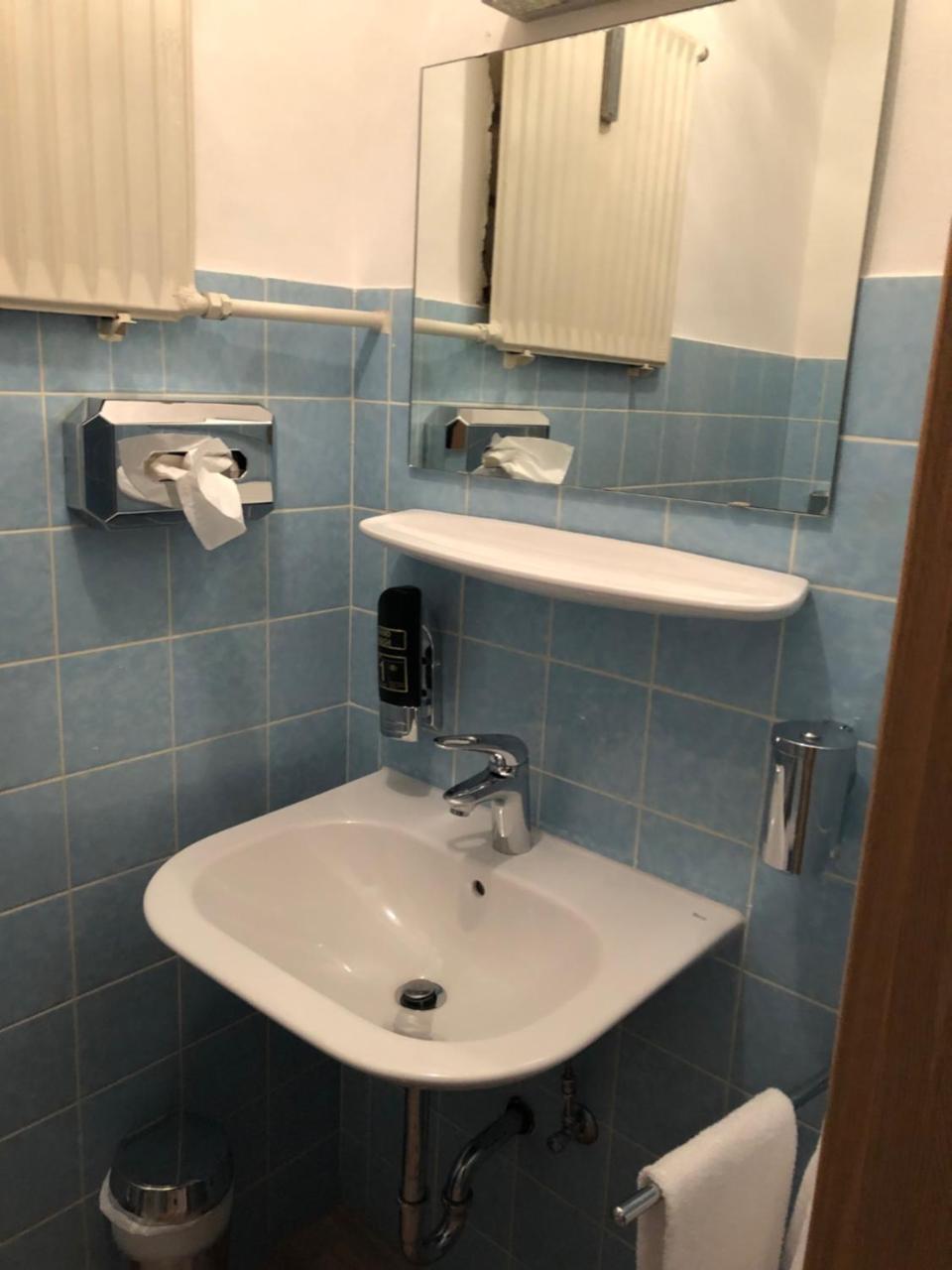 קלן Gaestehaus Hotel Wilms מראה חיצוני תמונה