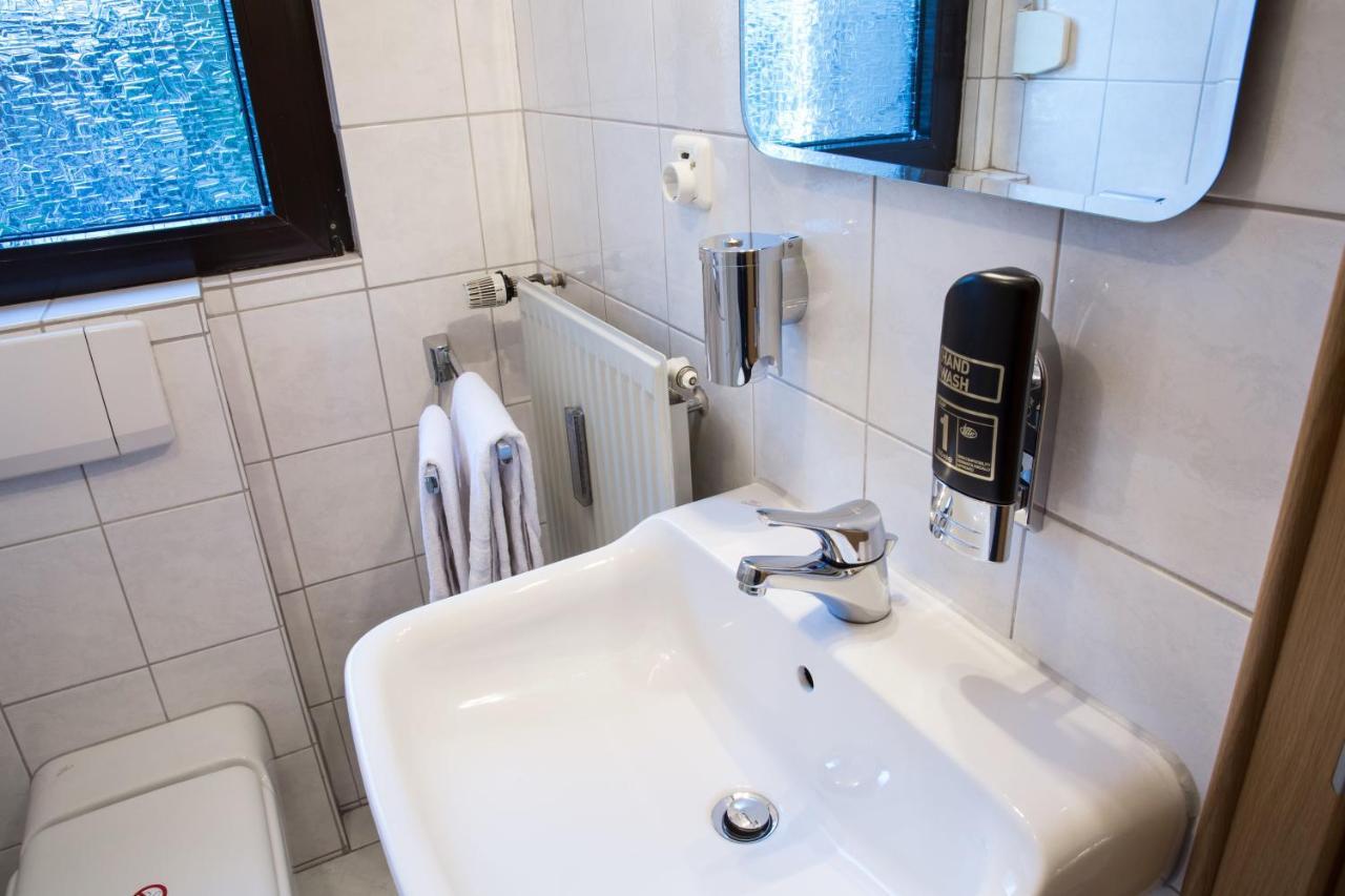 קלן Gaestehaus Hotel Wilms מראה חיצוני תמונה